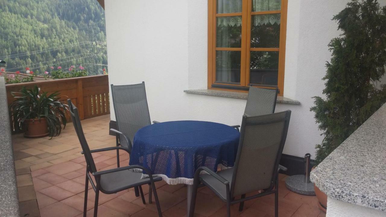 Apartamento Haus Wieder Fliess Exterior foto
